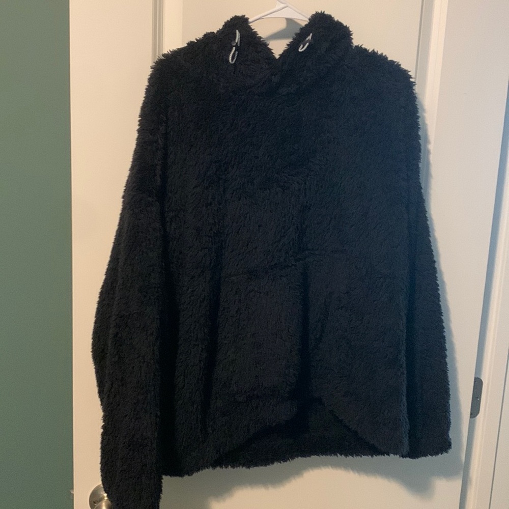 Women’s furry hoodie 🖤